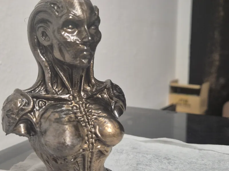 Alien Woman Bust 