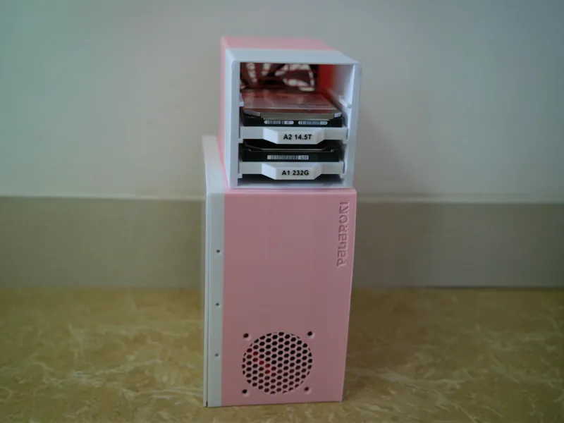 NAS机箱（适用MATX主板+增压风道散热+预埋螺母设计）