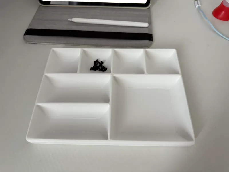 螺丝盒子，分格存放盒子