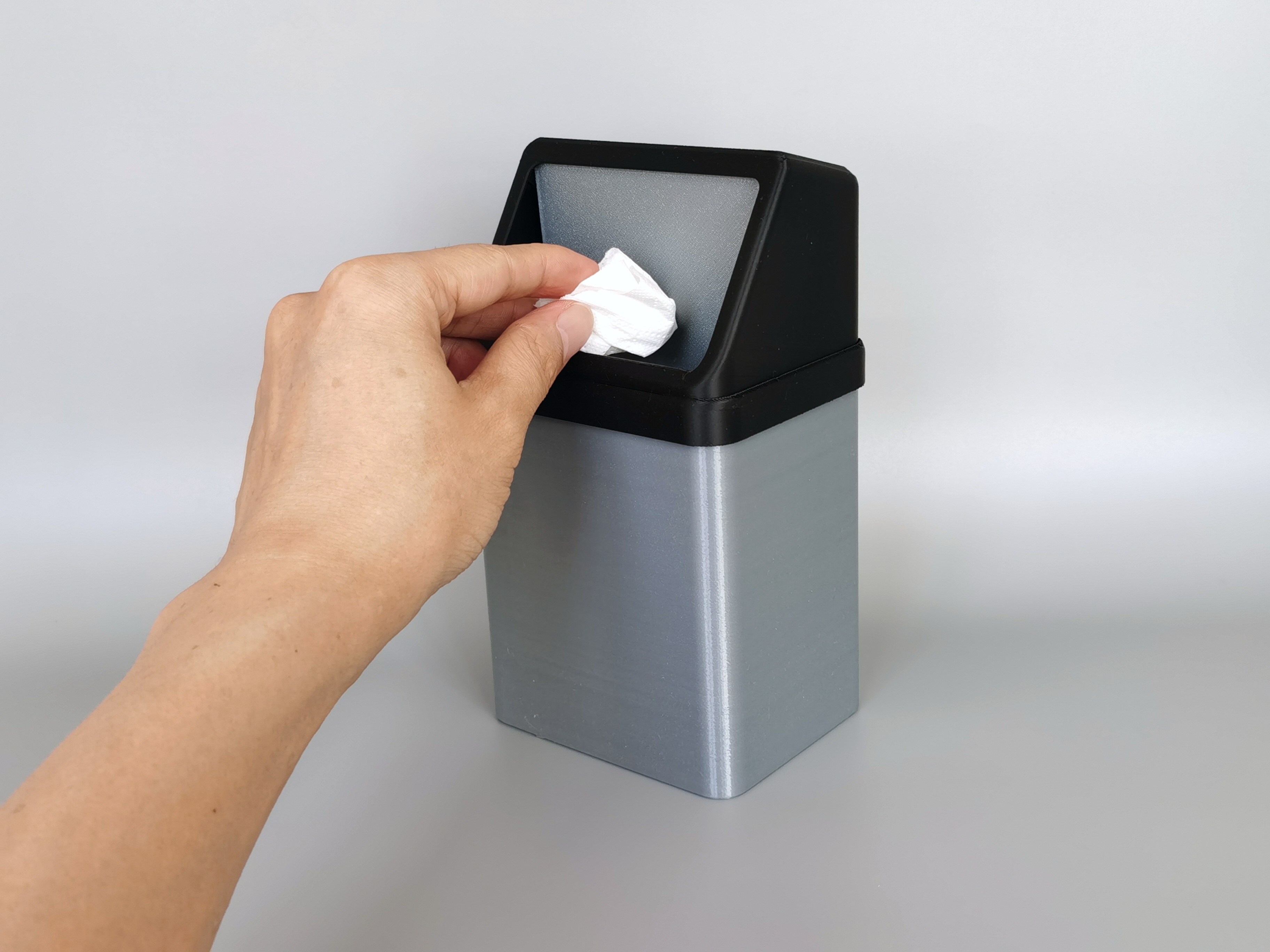 Self-closing trash bin - Free 3D Print Model - MakerWorld