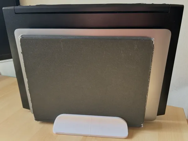 Support vertical 2 ordinateurs et 1 tablette