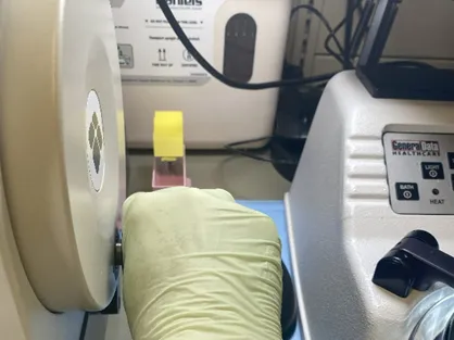 2 of 2 slide holder in lab supporting the close proximity workflow