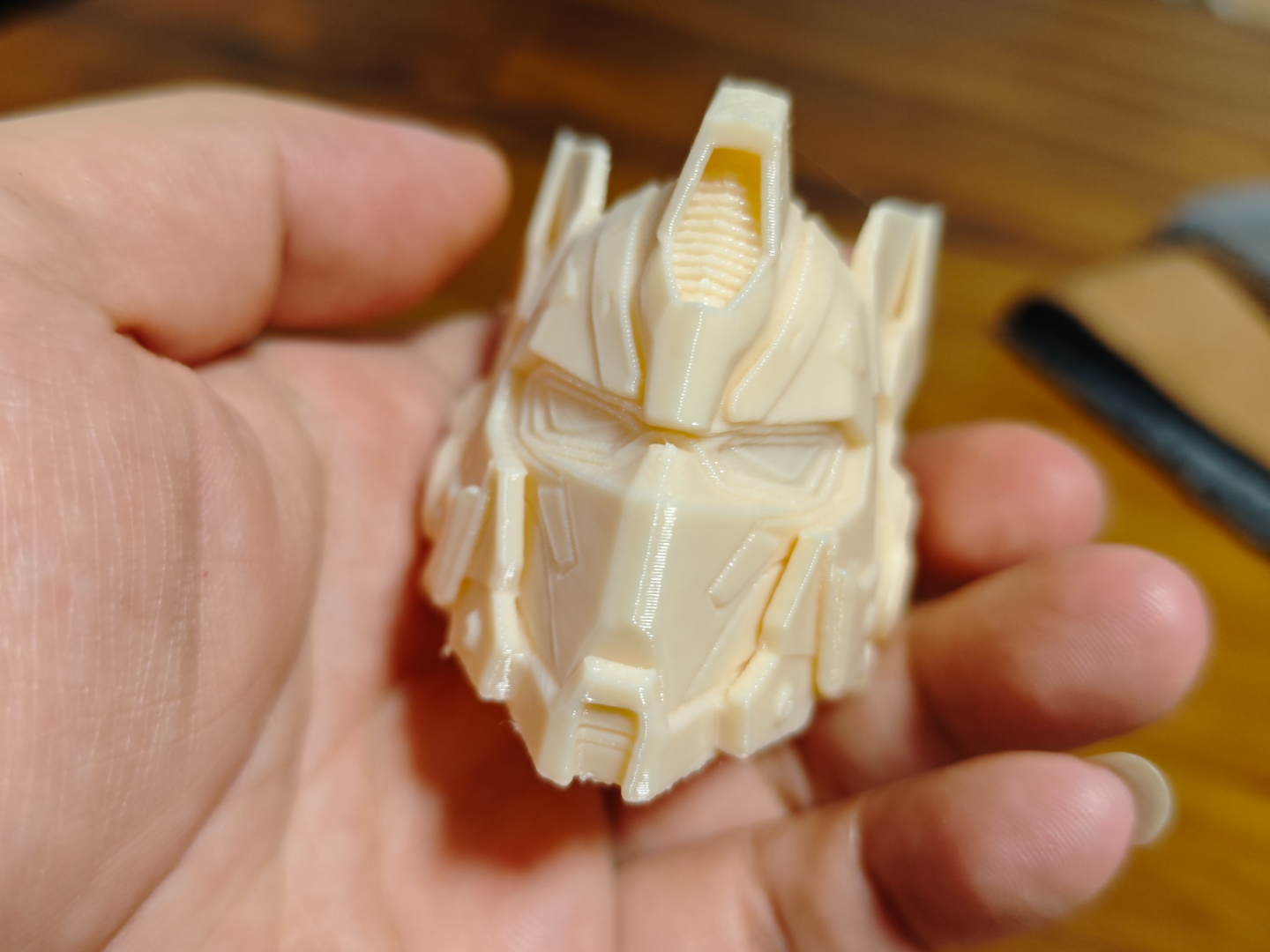 变形金刚头盔