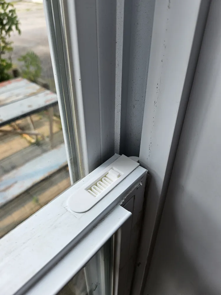 Window Clips Slide Sliding window clip by Totally Not A Virus MakerWorld: Download Free 3D ...