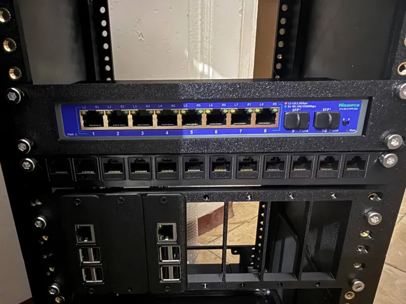 10inch support network Switch Hisource 8P+2SFP 