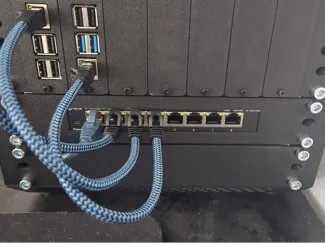 Lab Rax - 10" - 1U - TP-Link_TL-SG108E