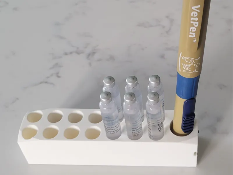 Caninsulin VetPen and Cartridge Holder