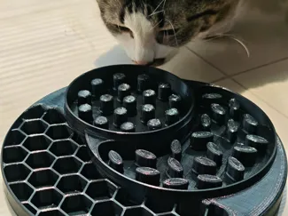 Multi level pet slow feeder
