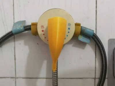 Bathroom Banana Handle