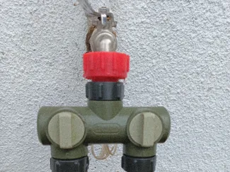 1" female to 3/4" male garden hose connetor