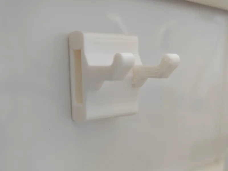 Razor Wall Hanger