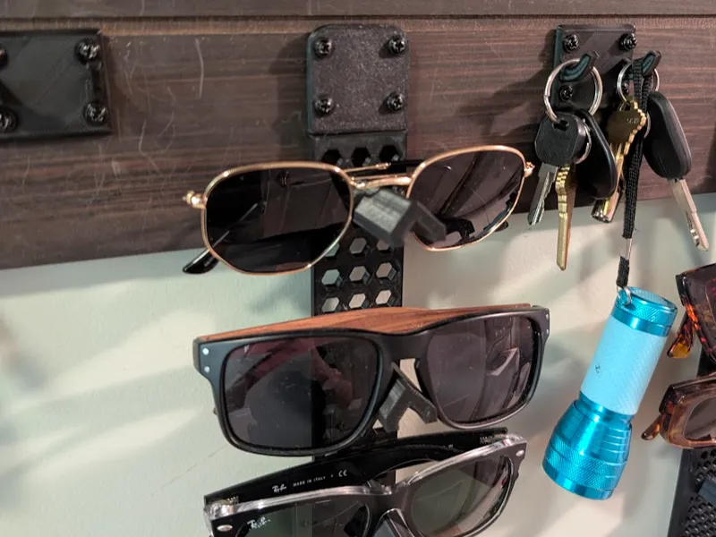 Modular Vertical Sunglass Holder