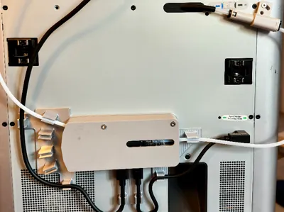 AMS hub cable/tube organizer