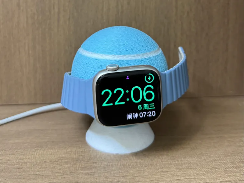 Apple Watch 网球无线充支架