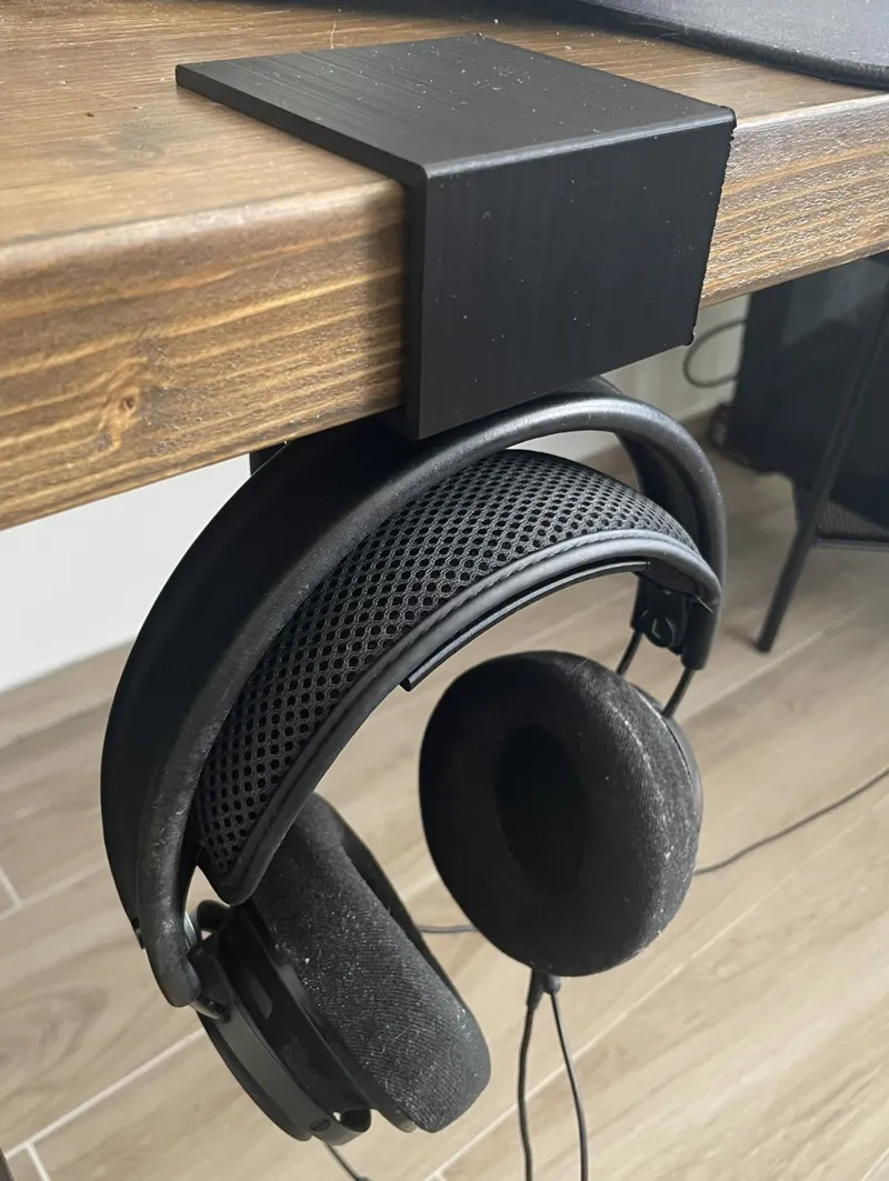Headphone desk hanger