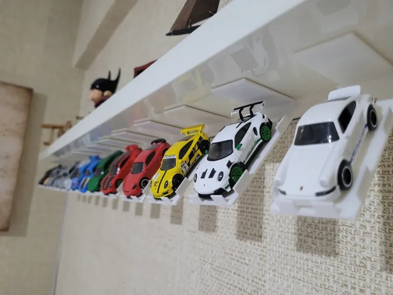 Model Car Holder