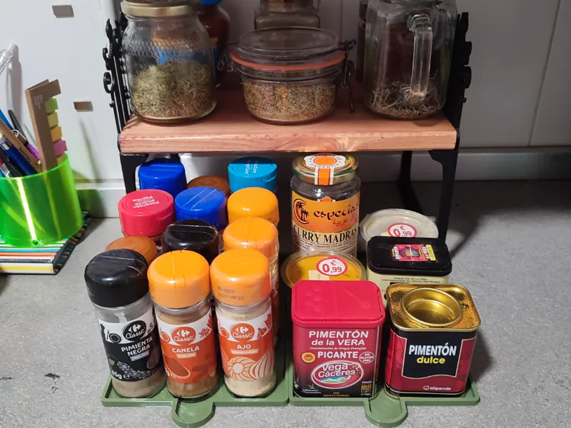 Spice rack