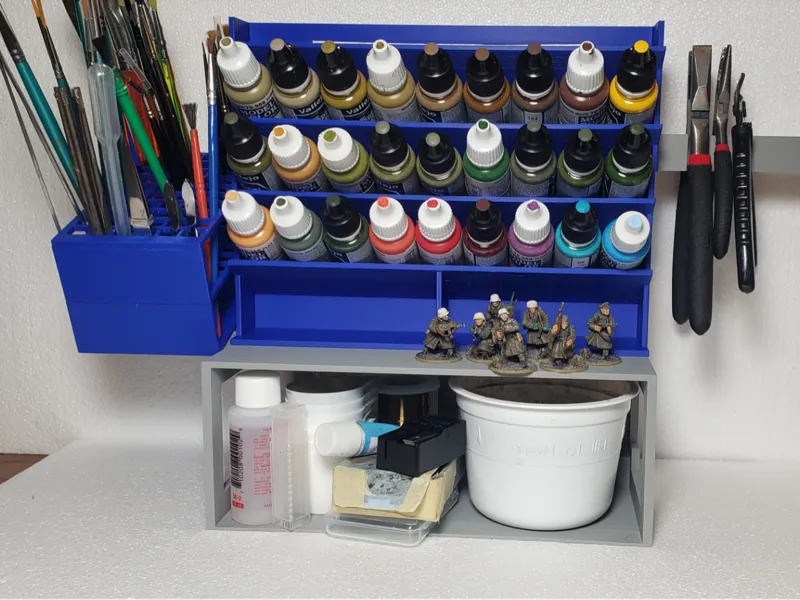 Infinitely Expandable Modular Paint Stand