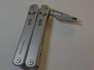 Roxon Flex Bit Holder with Tweezer
