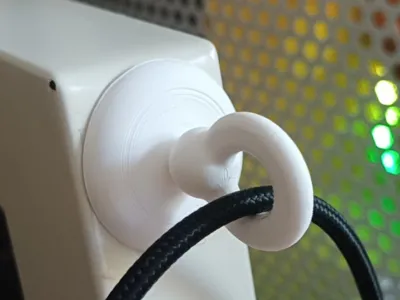 Rotation ring for cable