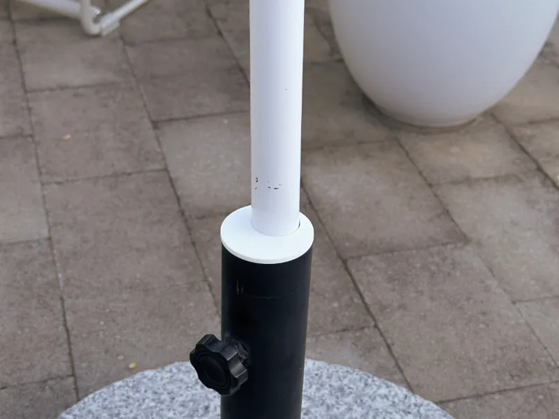 Parasol base insert