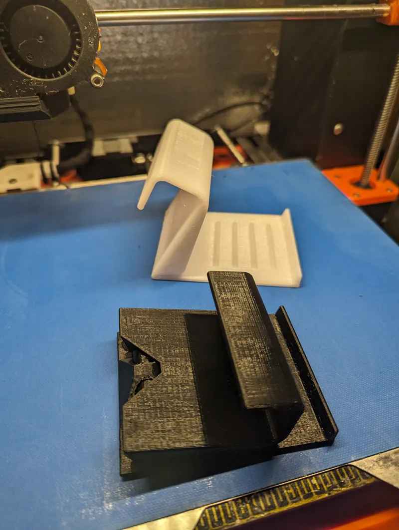 Airplane Phone Holder 8x3mm magnets