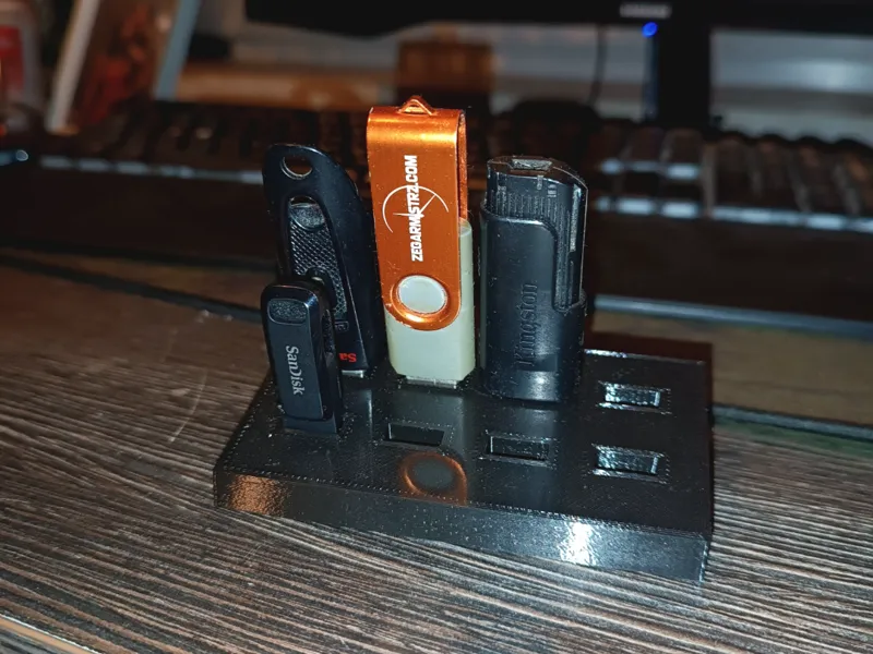 Pendrive holder