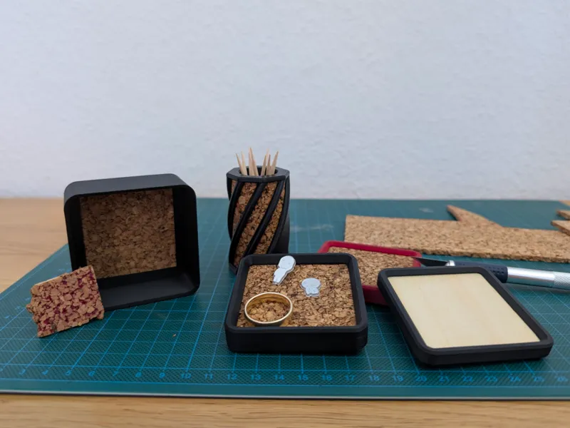 Simple cork jewlery box