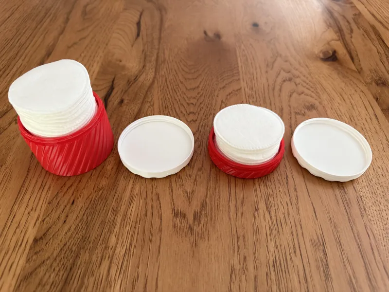 Cotton Round Travel Container