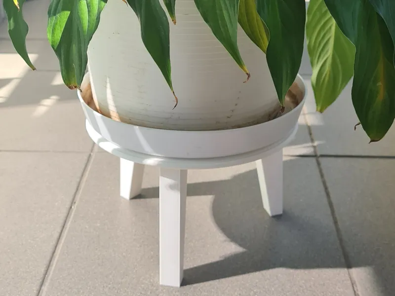Flower pot riser