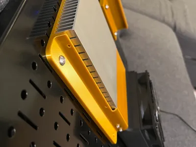 Laptop Heatsink holder and Pegboard mount