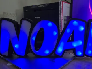 LED Namensschild  NOAH
