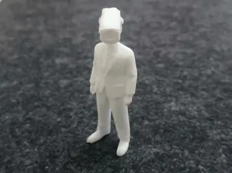 摄像头西装男