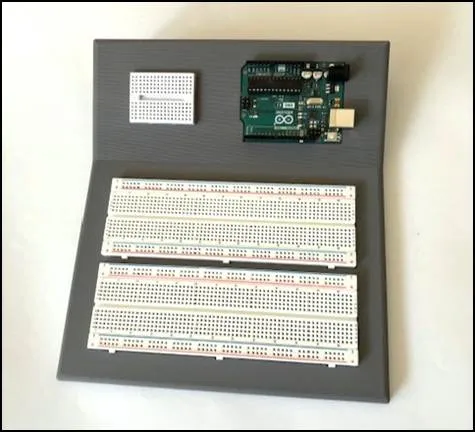 A close-up of a circuit board

AI-generated content may be incorrect.
