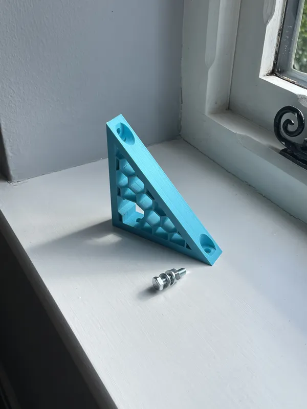 90 Degree Honeycomb  Support Bracket