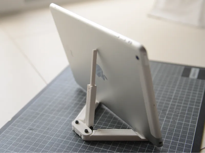 Compact Folding Tablet Support