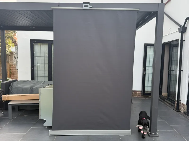 Sun screen - side awning Mirador Louvered Pergola