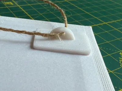 Canvas Hanger for Small Paintings