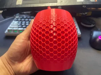 蜂窝笔筒