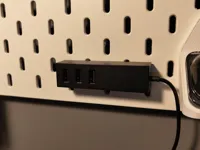 Support Ikea Skadis pour hub USB Lörby — photo 1