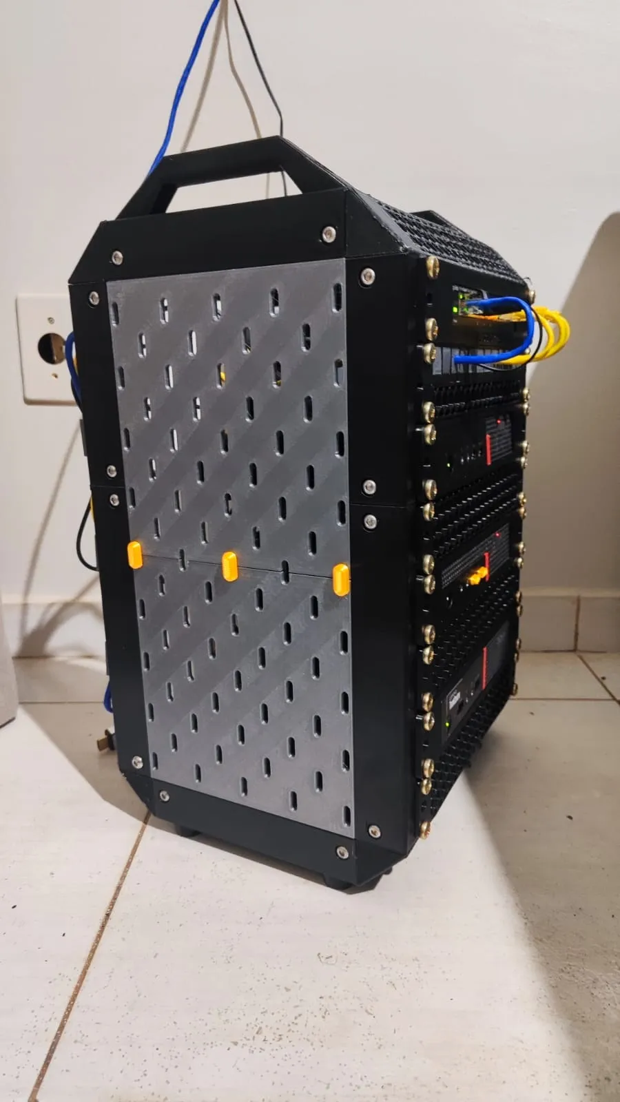 Lab Rax 8U Skadis Side Panels - Free 3D Print Model - MakerWorld