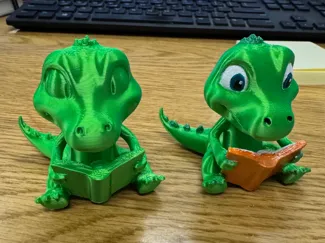 Sitting, reading gator