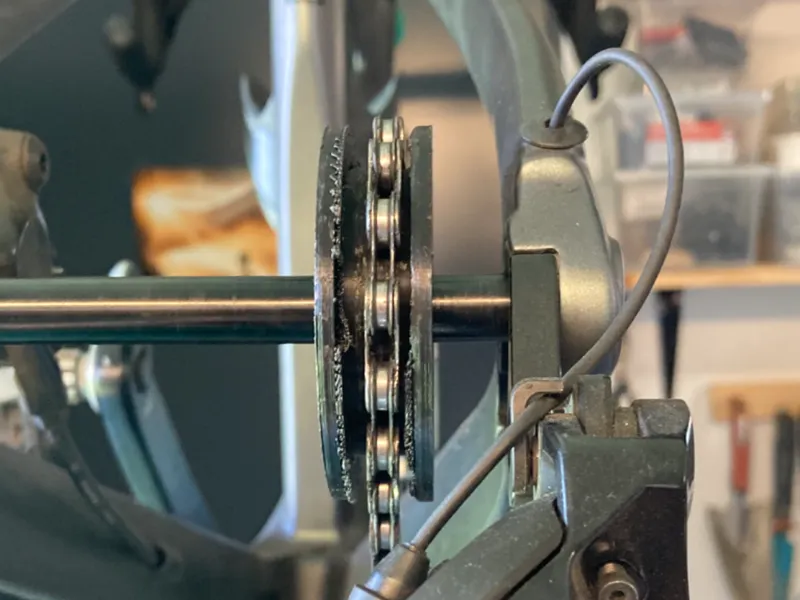 chain holder