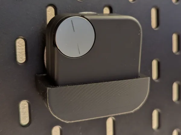 Support Ikea Skadis pour CMF Buds Pro 2