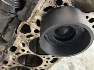 BMW piston ring compressor