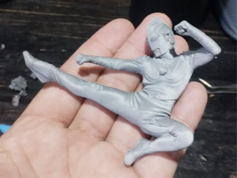 Ultraman kick