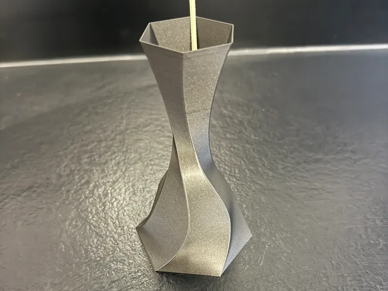 Vase V1