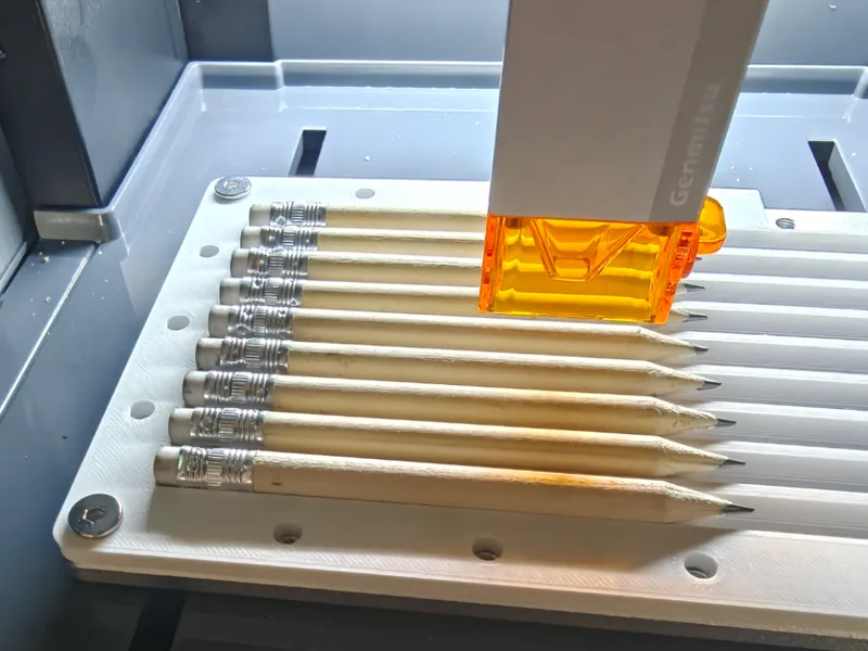Cubiko Pencil Engraving Jig