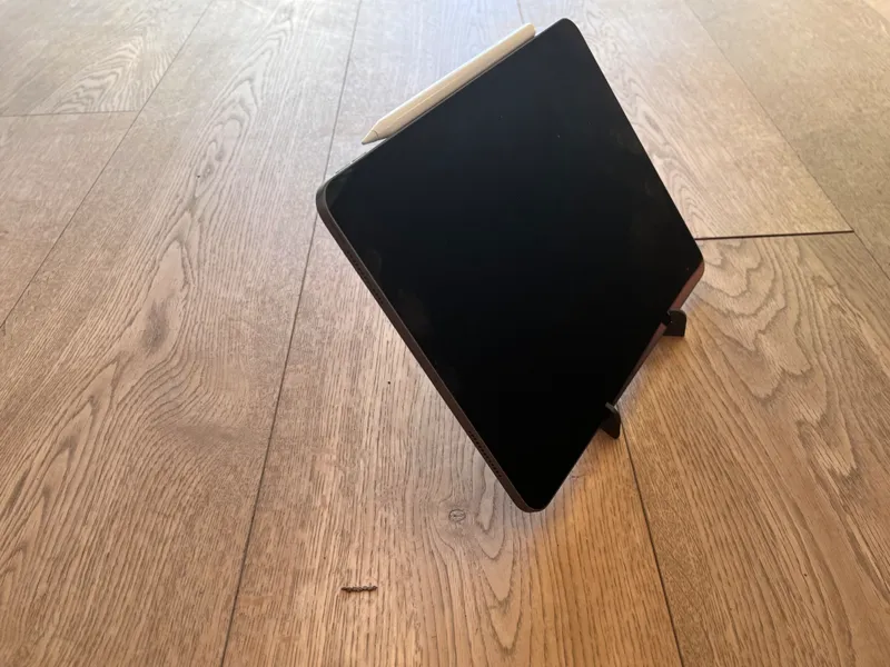 Portable tablet and phone Kickstand
