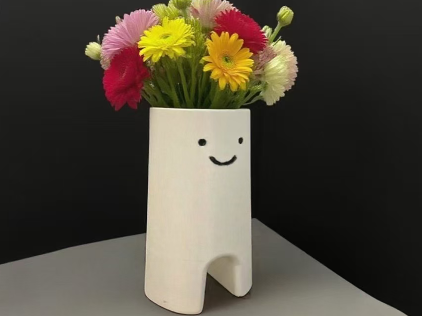 可爱笑脸花瓶-也可做笔筒、桌面垃圾桶— STL Gratis | 3DFinder